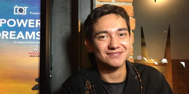 Ulang Tahun ke-28, Adipati Dolken Bicara Soal Jodoh dan Nikah Muda