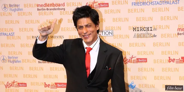 Ulang Tahun ke-49, Shahrukh Khan Diramalkan Bakal...