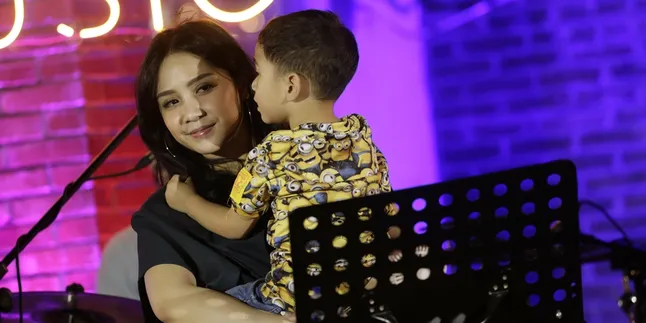 Ulang Tahun, Rafathar Berhasil Bikin Nagita Slavina Nangis Lewat 7 Kejutan Sekaligus