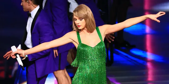 Ulang Tahun, Taylor Swift Malah Beri Hadiah Untuk Para Swifties
