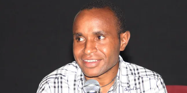 Ulang-Ulang Adegan, Maximus Itlay Dimarahi Sutradara