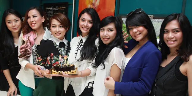 Ultah Ke-25, Mezty 7 Icon Didatangi 'Setan'