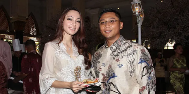 Ultah, Reisa Diberi Kejutan Oleh Suami