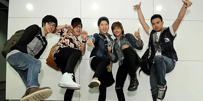 Ultah SMASH Minta Doa ke Santri Pondok Pesantren