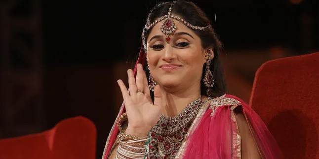Ultah, Soumya Seth Dihujani Ucapan Dari Fans di Akun Instagramnya Ultah, Soumya Seth Dihujani Ucapan Dari Fans di Akun Instagramnya
