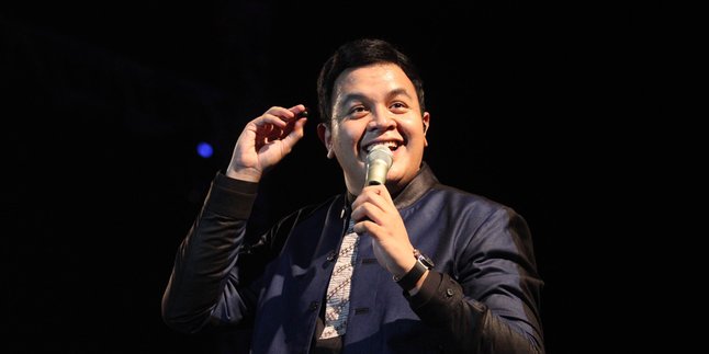 Ultah, Tulus Beri Kado Spesial Untuk Fans di Prambanan Jazz 2016