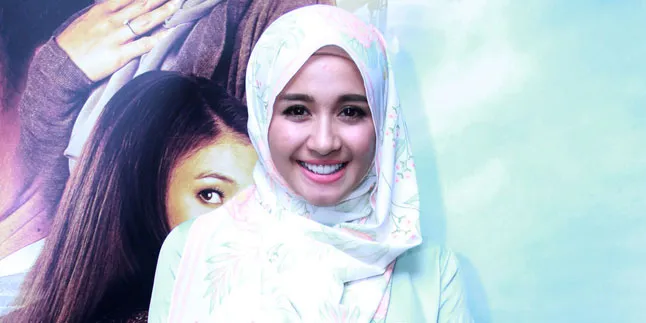 Umroh di Bulan Puasa, Laudya Cynthia Bella Ingin Dapat Jodoh