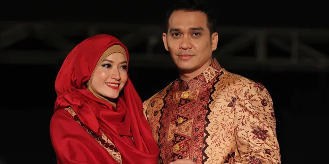 Umroh, Lyra Virna tak Khususkan Doa Minta Anak