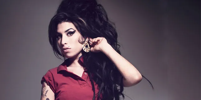 Umur 10 Tahun, Amy Winehouse Sempat Coba Bunuh Diri Umur 10 Tahun, Amy Winehouse Sempat Coba Bunuh Diri