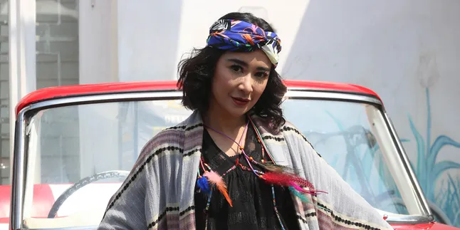 Unggah Foto Lama, Paras Ayu Uut Permatasari Curi Perhatian Publik