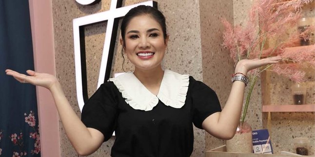 Revealing Frustration in Insta Story, Nindy Denies Indirectly Targeting Nikita Mirzani