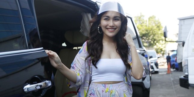 Reveal Memories When Still Together with Enji, Ayu Ting Ting Feels This Suffering