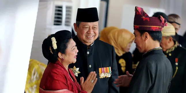 Ungkapan Rasa Duka Cita Dari Presiden Jokowi Atas Wafatnya Ibu Ani Yudhoyono Ungkapan Rasa Duka Cita Dari Presiden Jokowi Atas Wafatnya Ibu Ani Yudhoyono