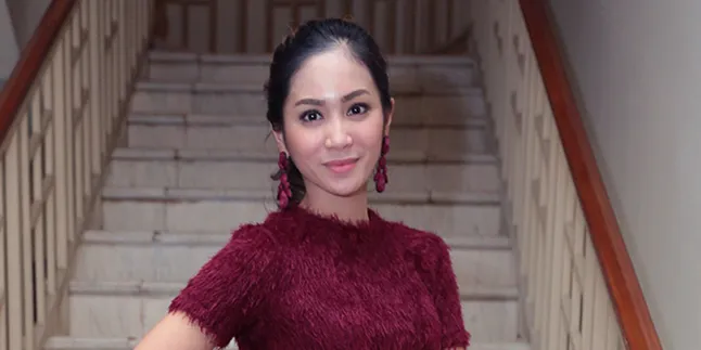 Untuk Urusan Mengurus Anak, Bunga Zainal Tak Ingin Mamanya Ikut Campur