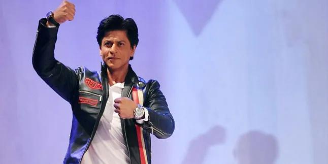 Unyu Abis! Saat Shahrukh Khan Selfie Duck Face di Islandia Unyu Abis! Saat Shahrukh Khan Selfie Duck Face di Islandia