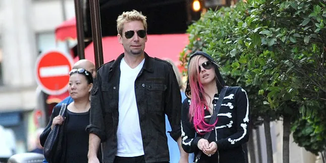 Upacara Pernikahan Avril - Chad Kroeger Digelar Hari Ini