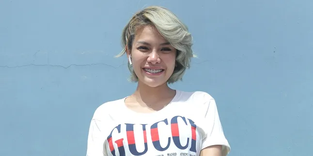 Upload Foto Istri Haji Sam, Nikita Mirzani: Nyai Kenal Semua Orang Tajir Melintir