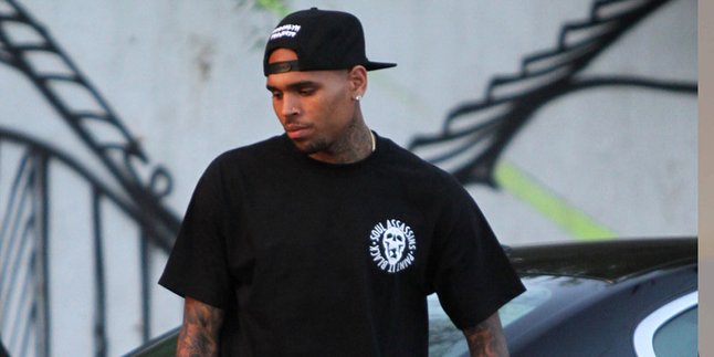 Ups, Chris Brown Dilarang Datang ke Australia Karena Rihanna