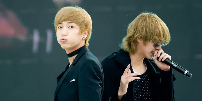 Ups, Heechul Buat Fanfic Dengan Leeteuk! Ups, Heechul Buat Fanfic Dengan Leeteuk!