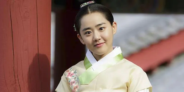 Ups, Moon Geun Young Ternyata Berkendara Dengan Mengerikan?