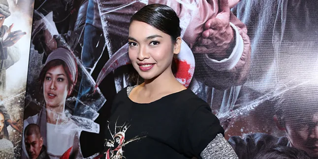 Usai Bermain '3', Tika Bravani Tertarik Dalami Silat Panglipur Usai Bermain '3', Tika Bravani Tertarik Dalami Silat Panglipur