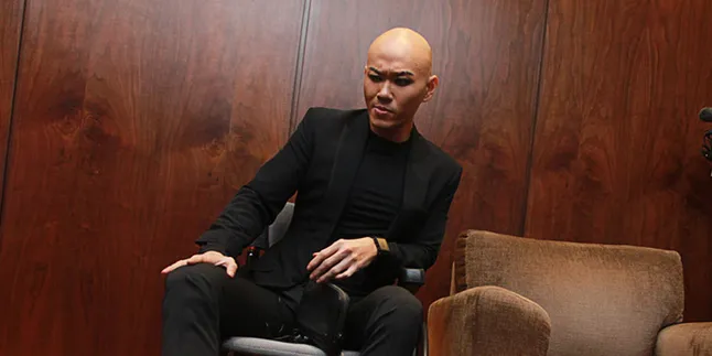 Usai Diperiksa KY, Deddy Corbuzier Enggan Bertemu Wartawan