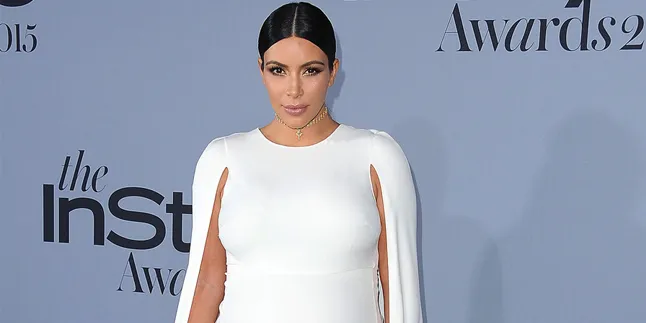 Usai Melahirkan, Kim Kardashian Masih Doyan Umbar Bagian Pribadi
