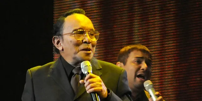 Usai Melihat Jenazah Deasy Arisandi, Bob Tutopoli Terjatuh