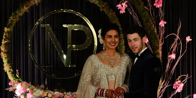 Usai Menikah Priyanka Chopra Ubah Nama IG dan Ceritakan Rencana Bulan Madu