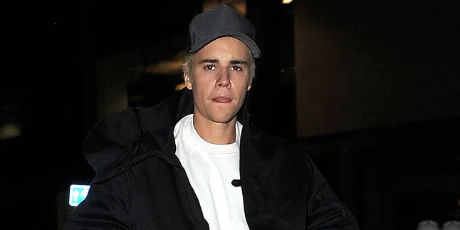 Usai Pesan Susu, Gelas Bekas Justin Bieber Dijual di eBay!