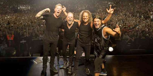 Usia Lebih Beragam, Penonton Konser Metallica Tidak Rusuh?