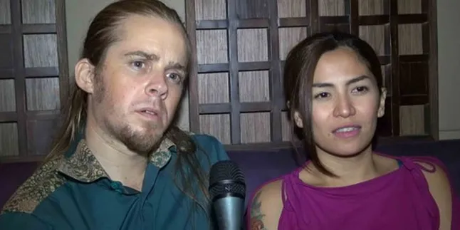 Usia Pernikahan Mustafa Debu - Cinta Penelope Hanya 4 Bulan!