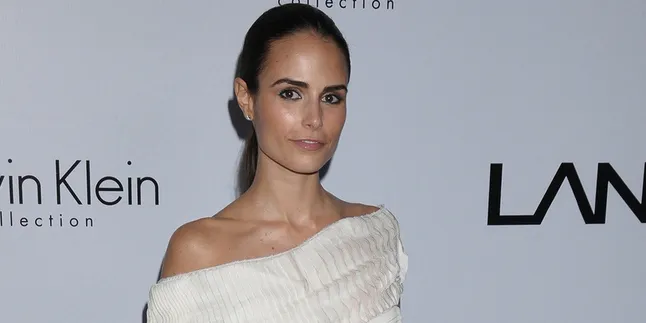 Usia Setahun, Putra Montok Jordana Brewster Lucu Banget Usia Setahun, Putra Montok Jordana Brewster Lucu Banget