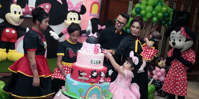 Ussy - Andika Dua Minggu Siapkan Pesta Ultah Bertema Mickey Mouse Untuk Elea Ussy - Andika Dua Minggu Siapkan Pesta Ultah Bertema Mickey Mouse Untuk Elea