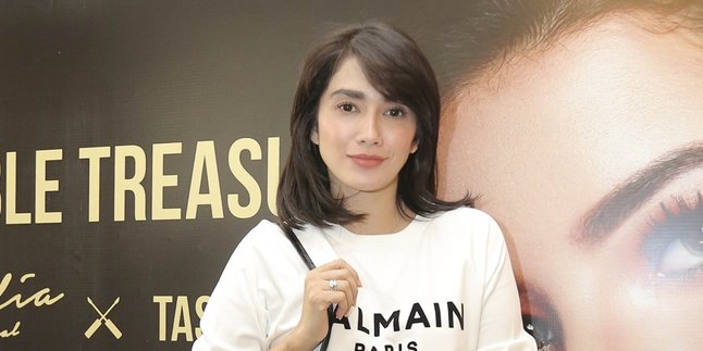 Ussy Sulistiawaty Made Astonished, Rp 100 Million Cell Phone Casing