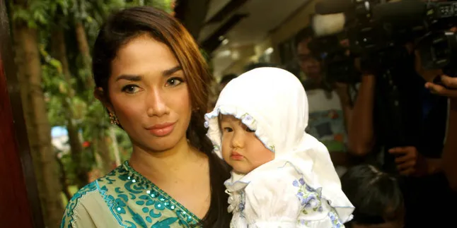 Ussy Sulistiawaty Ingin Segera Hamil Lagi