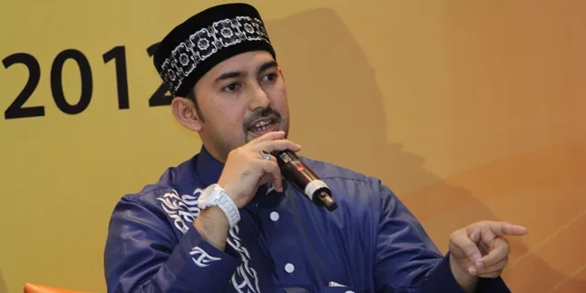 Ustaz Al Habsyi Ingatkan Keluarga Putri Jaga Lisan & Hati-Hati
