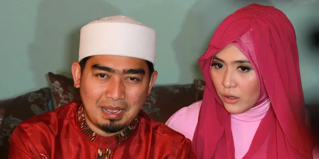 Ustaz Solmed Bukan Yang Pertama Azankan Bayinya