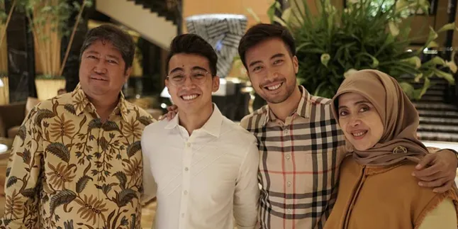 Vadi Akbar dan Ayahnya Beli Sebuah Kastil Abad 12 di Jerman