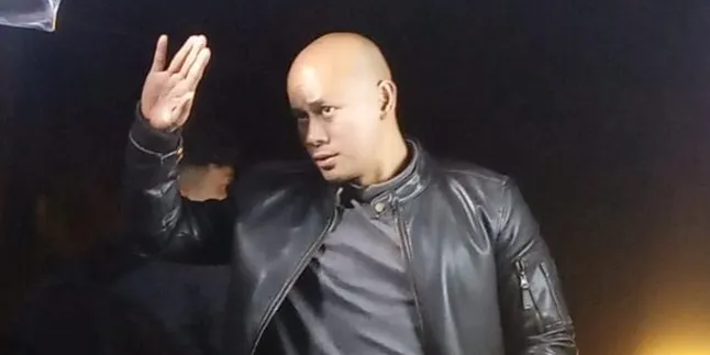 Vakum 8 Tahun, Adriano Philips Comeback Lewat 'SI MANIS JEMBATAN ANCOL' Vakum 8 Tahun, Adriano Philips Comeback Lewat 'SI MANIS JEMBATAN ANCOL'