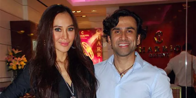 Valentine, Jeremy dan Ina Thomas Bikin Coklat Sendiri