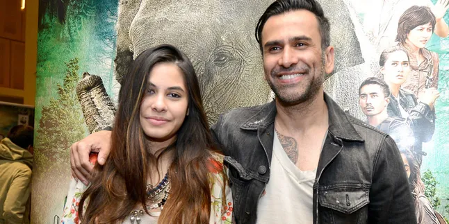 Valerie Thomas Bikin Bangga Ayahnya Lewat 'PARA PEMBURU GAJAH' Valerie Thomas Bikin Bangga Ayahnya Lewat 'PARA PEMBURU GAJAH'