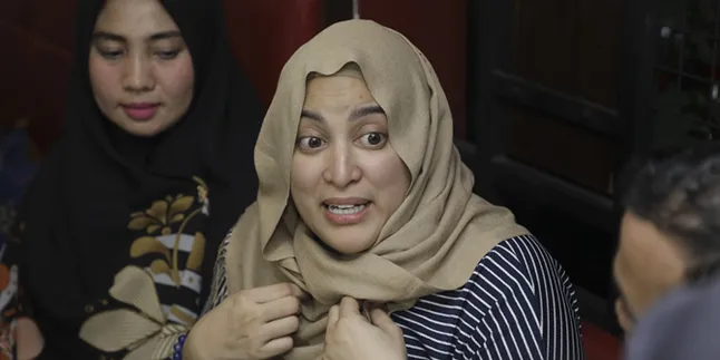 Vanessa Angel Nangis Gemeteran saat Pertama Ketemu Jane Shalimar Vanessa Angel Nangis Gemeteran saat Pertama Ketemu Jane Shalimar