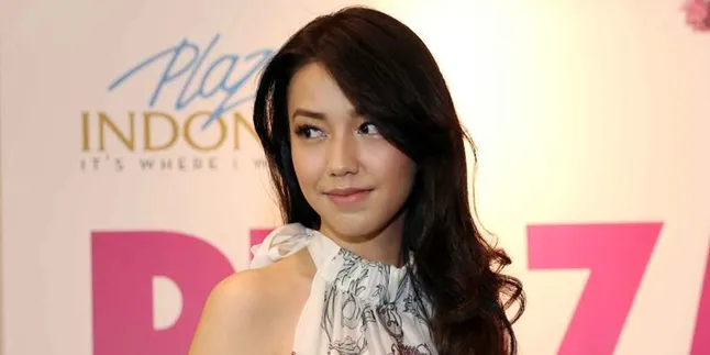 Velove Vexia Anggap Wanita Cantik Pandai Rawat Diri & Tidak Jorok