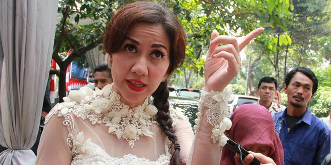 Venna Melinda Dan Anaknya Tak Bisa Bertemu Rayakan Lebaran