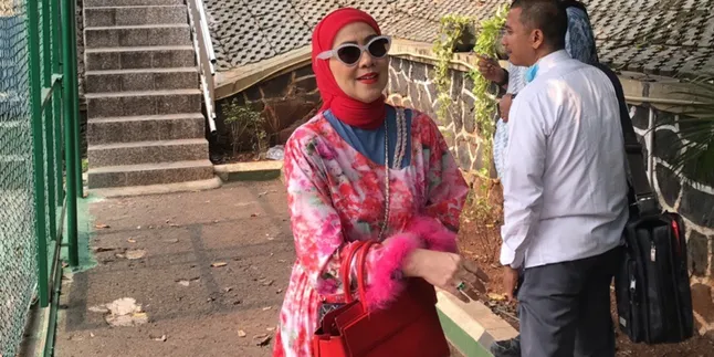 Venna Melinda Doakan Verrell Bramasta Cepat Ketemu Jodoh: Mudah-Mudahan Dapat Teman Ibadah Venna Melinda Doakan Verrell Bramasta Cepat Ketemu Jodoh: Mudah-Mudahan Dapat Teman Ibadah