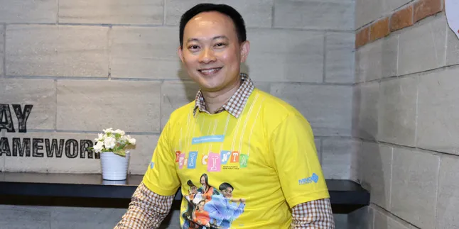 Verdi Solaiman Berperan Sebagai Direktur Musica di Film Chrisye