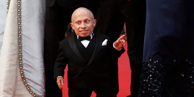 Verne Troyer Aktor 'AUSTIN POWERS: THE SPY WHO SHAGGED ME' Meninggal Dunia