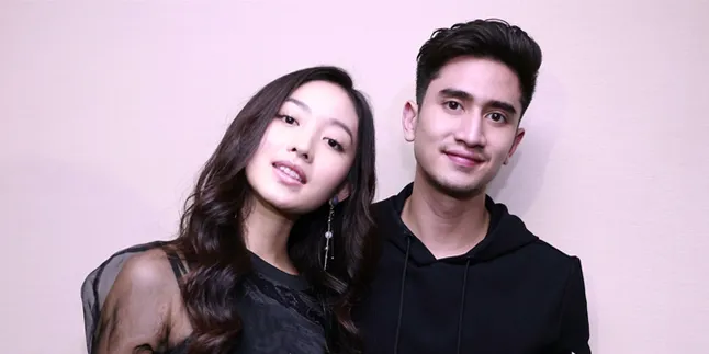 Verrell Bramasta dan Natasha Wilona Bicara tentang Budget Liburan Verrell Bramasta dan Natasha Wilona Bicara tentang Budget Liburan