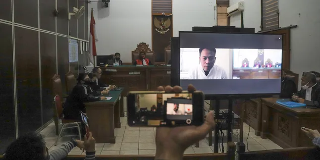 Vicky Prasetyo Curhat Soal Penggerebekan Angel Lelga: Malah Saya Yang Dilaporkan